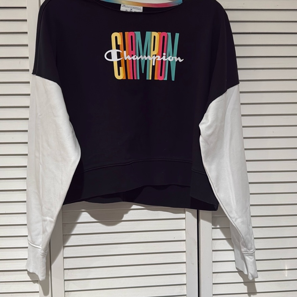 Champion cropped sweatshirt, size M